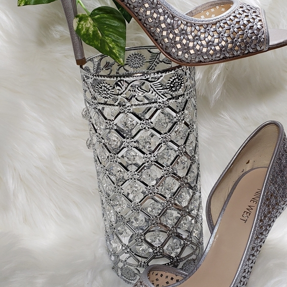 Open Toe Pump - Picture 2 of 11